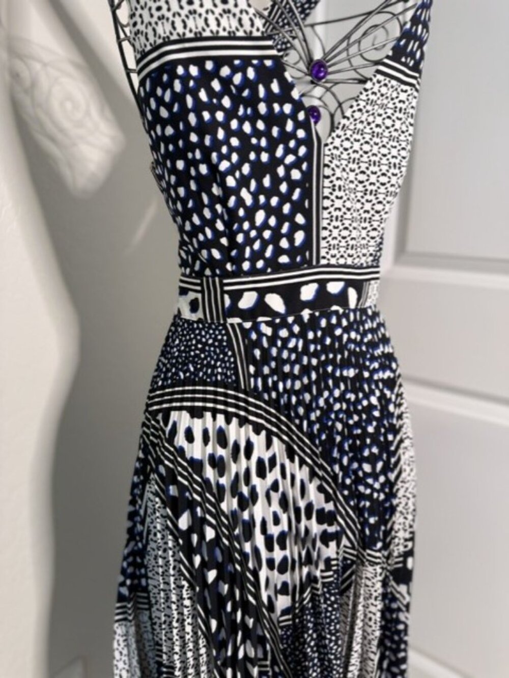 Express Blue Patchwork Criss Cross Halter Pleated Handkerchief Midi Dress size 8 - Picture 9 of 11